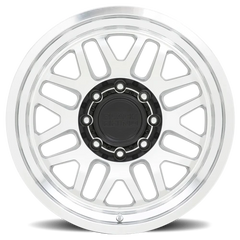 Black Rhino Delta SL 18x9.5 -18 8x170mm 125.1mm Gloss Silver Mirror Face-Mirror Lip