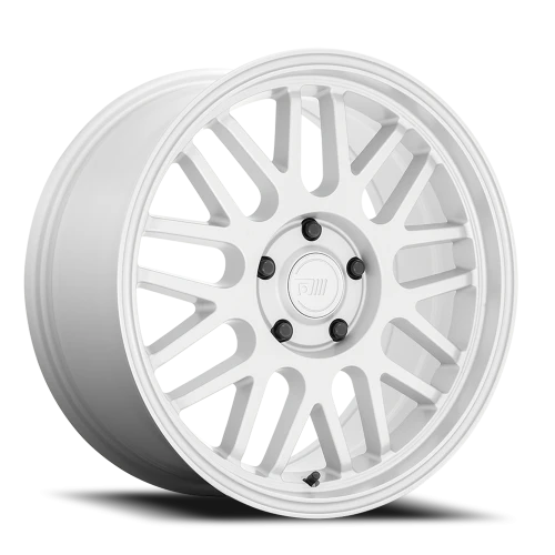 Motegi MR144 M9 SL 18x8.5 +35 5x120mm 74.1mm Hyper Silver