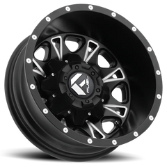 Fuel Throttle Dually D513 17x6.5 -129 8x165.1mm 125.1mm Black Milled