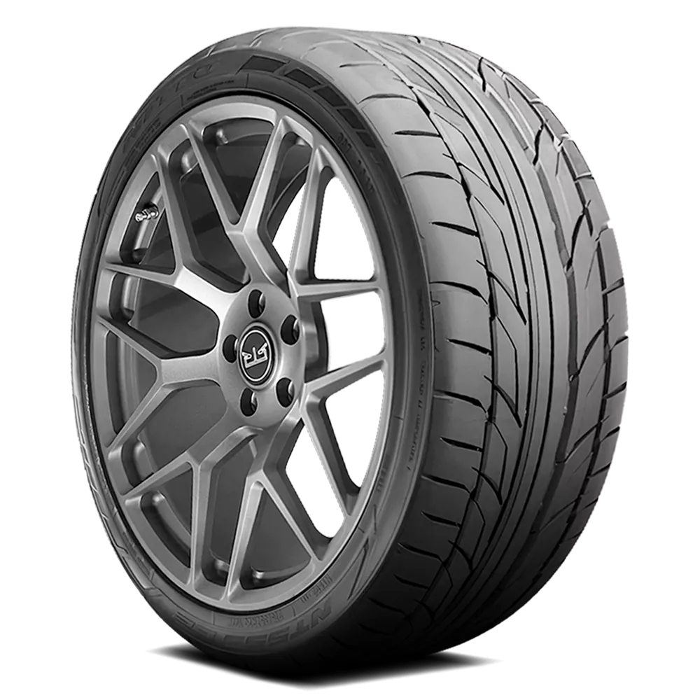 Nitto NT555 Tires 225/35ZR19 XL