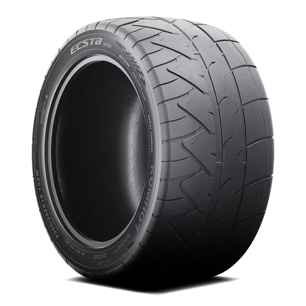 Kumho Ecsta V720 Tires 235/45R17